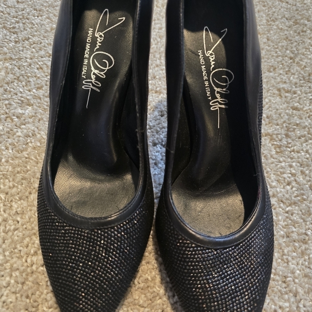 Joan Oloff Gorgeous Black Heel - Picture 4 of 10
